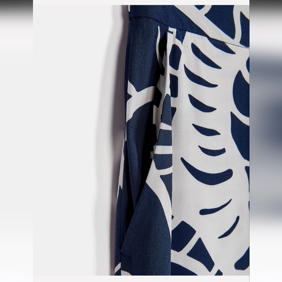 Printed Challis Pull-On Wide Leg Pant - Picture 3 of 7